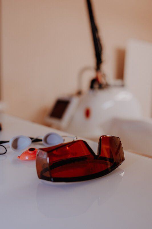 Laser safety eyewear – the laser unit in the background